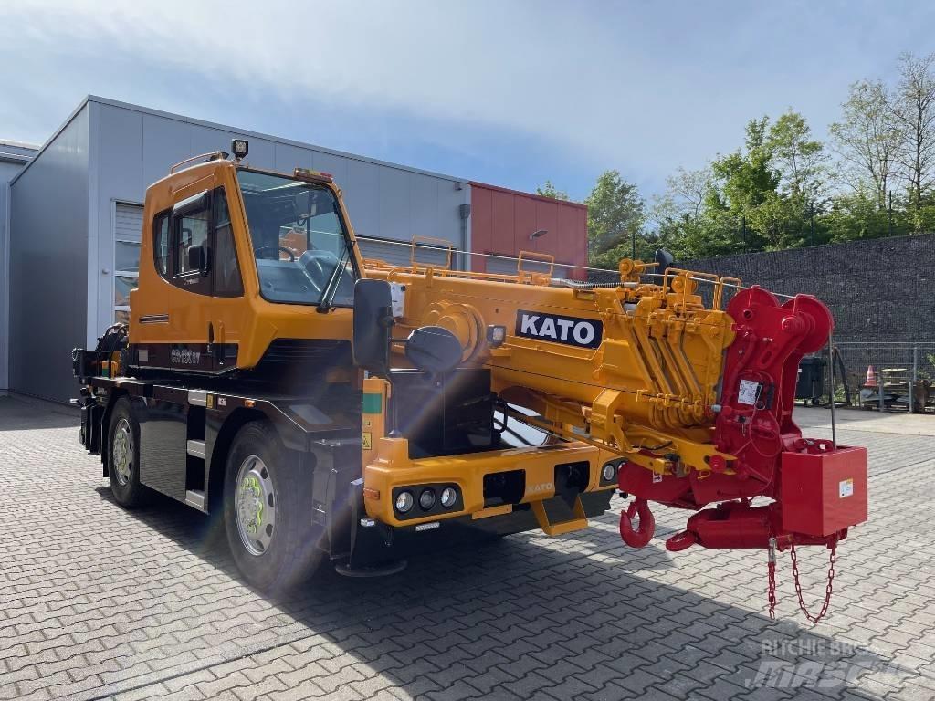 Kato CR-130Rv Allterrängkranar