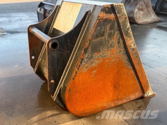 Manitou USED BUCKET Skopor