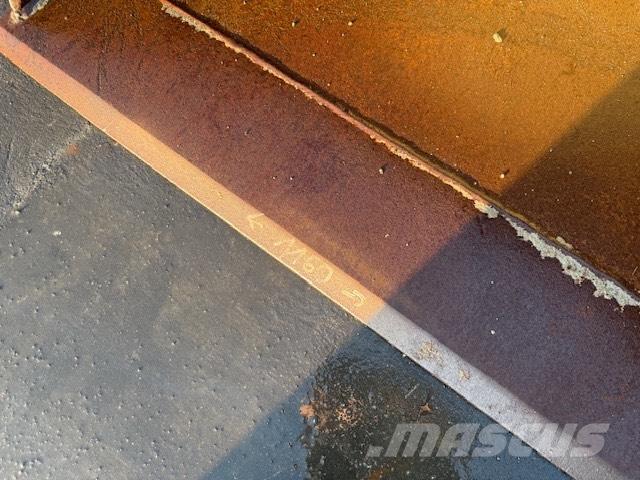 Manitou USED BUCKET Skopor