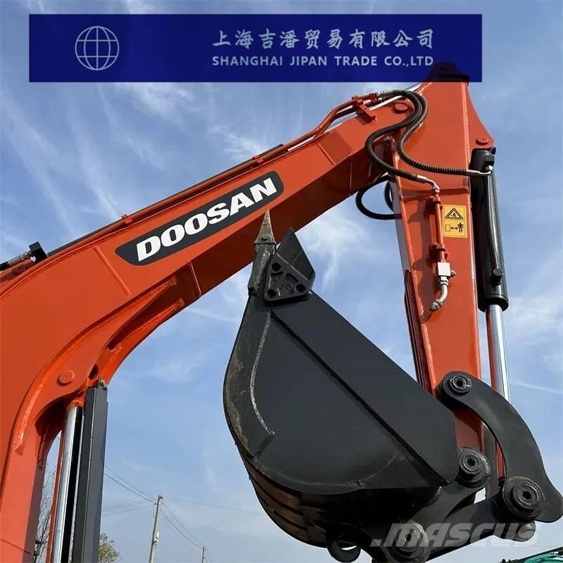 Doosan DX 60 Minigrävare < 7t
