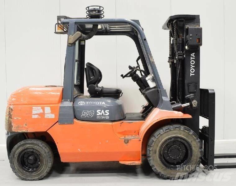 Toyota 7 FD 45 Dieselmotviktstruckar