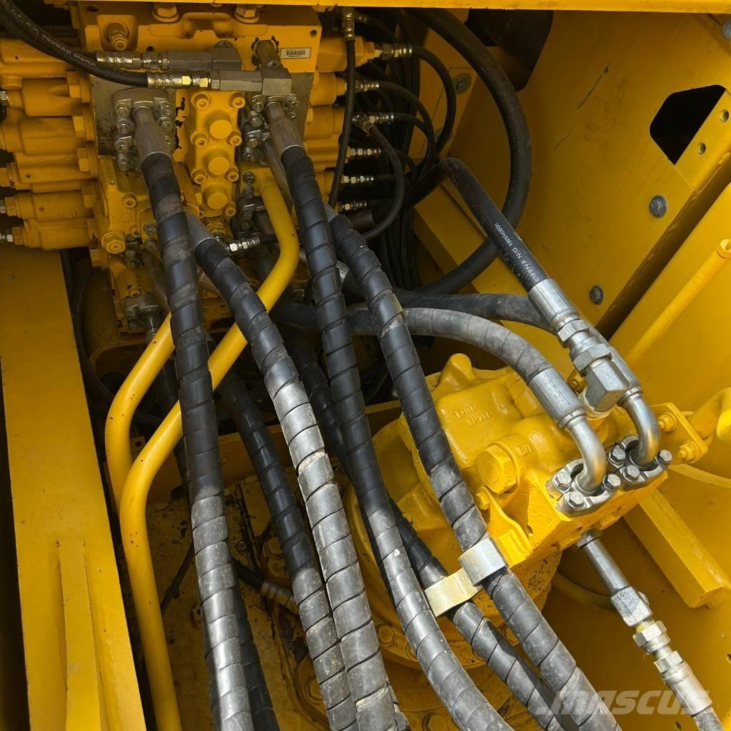 Komatsu 210-8 Bandgrävare