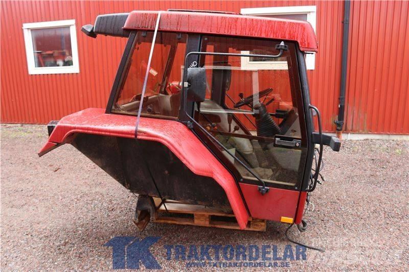 CASE 5140 Maxxum Hytter och interiör