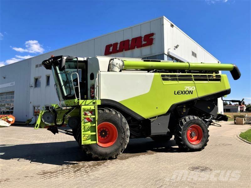 CLAAS LEXION 750 Skördetröskor