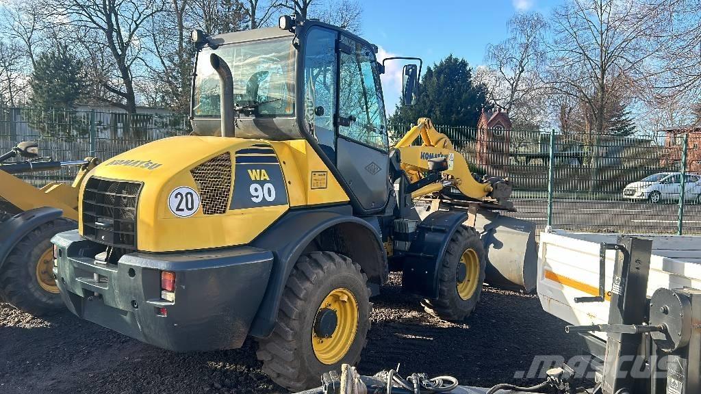 Komatsu WA 90 Hjullastare