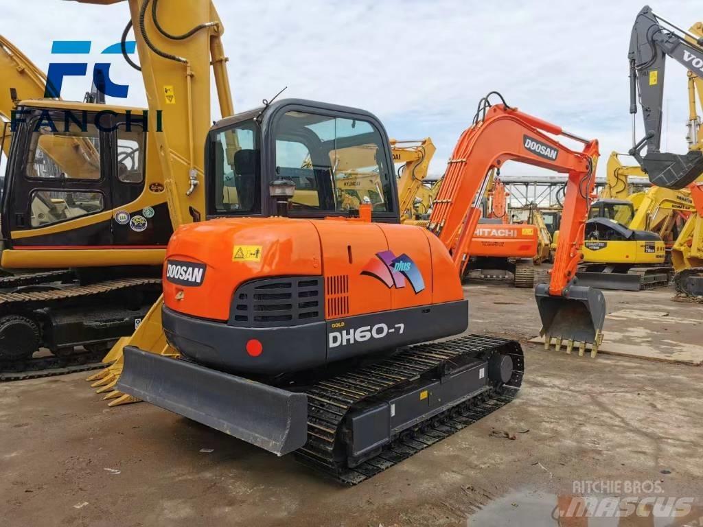 Doosan DH 60 Minigrävare < 7t