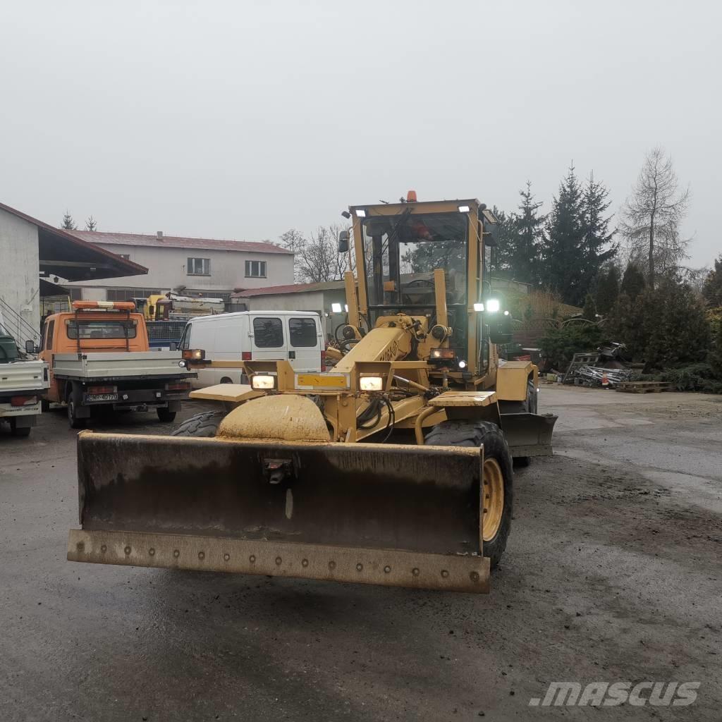 O&K F 106 A Väghyvlar