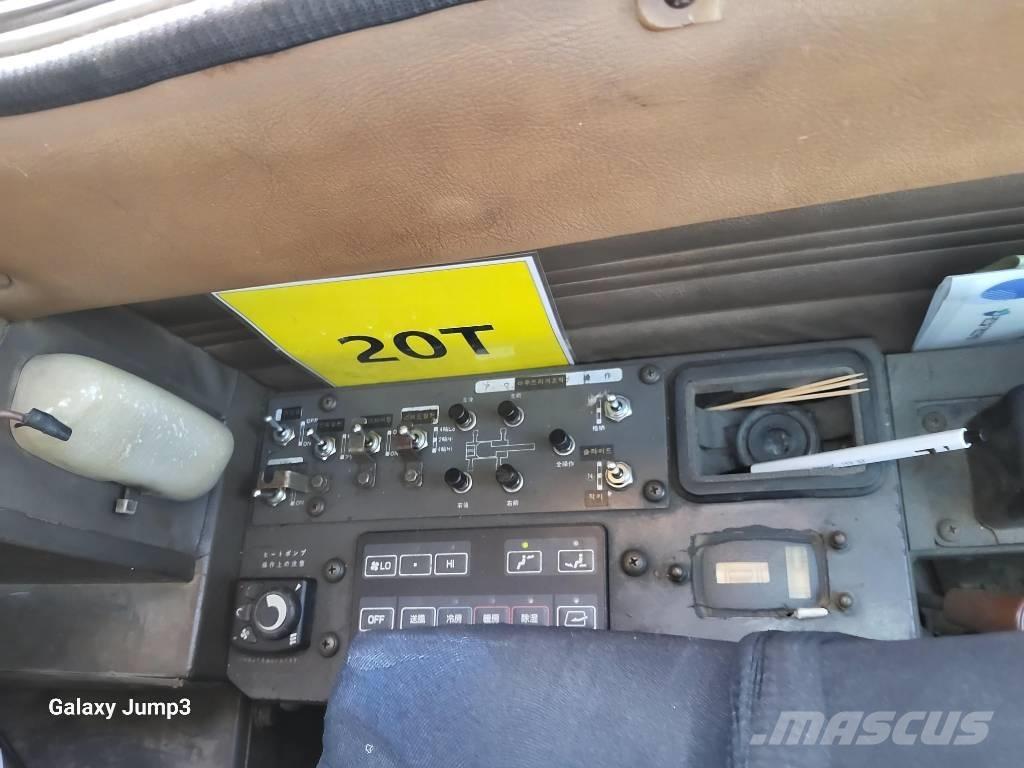 Tadano TR 250 M Terrängkranar (Grov terräng)