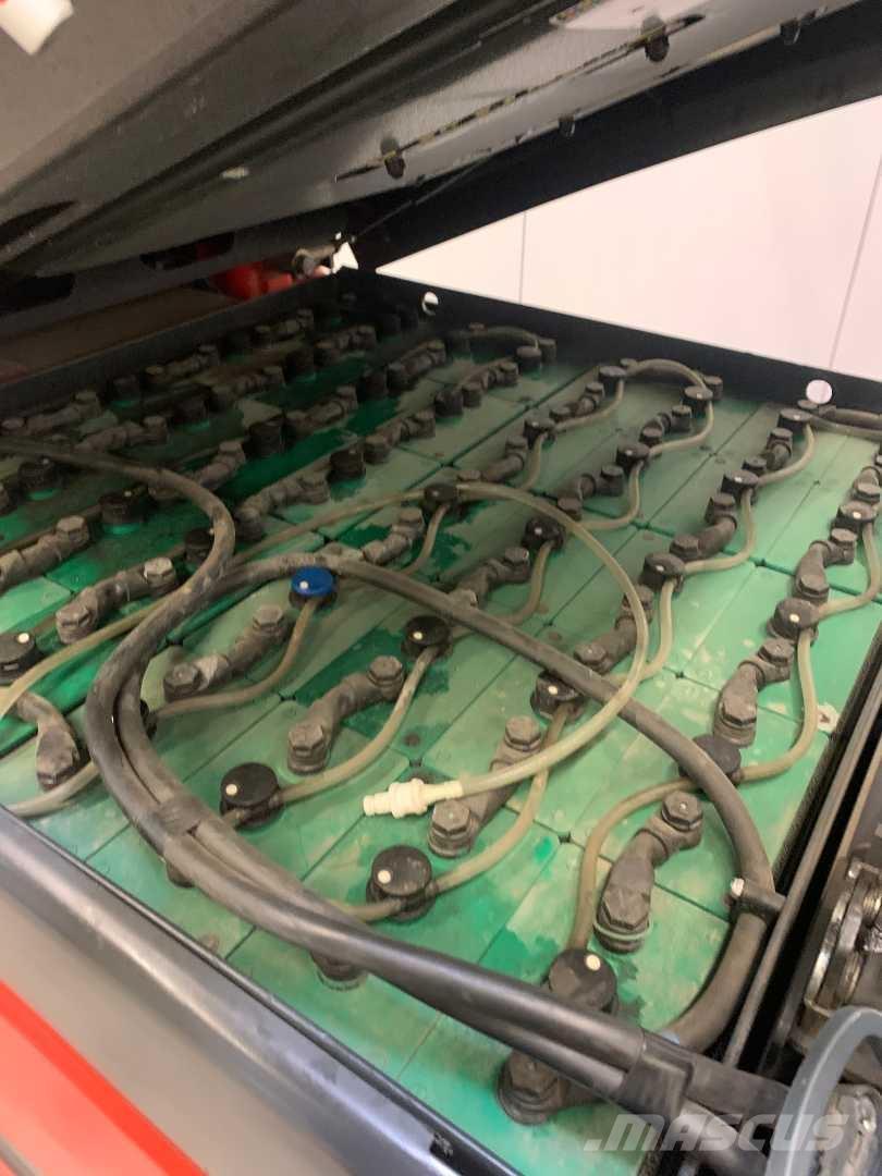 Linde E50HL Elmotviktstruckar