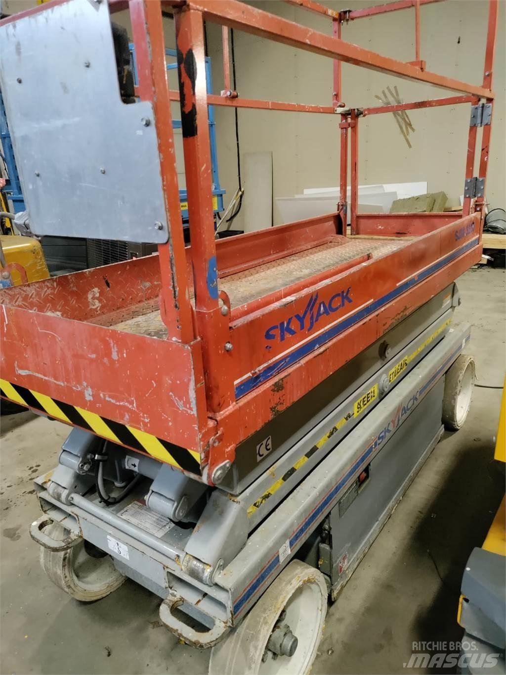 SkyJack SJ3220 Saxliftar