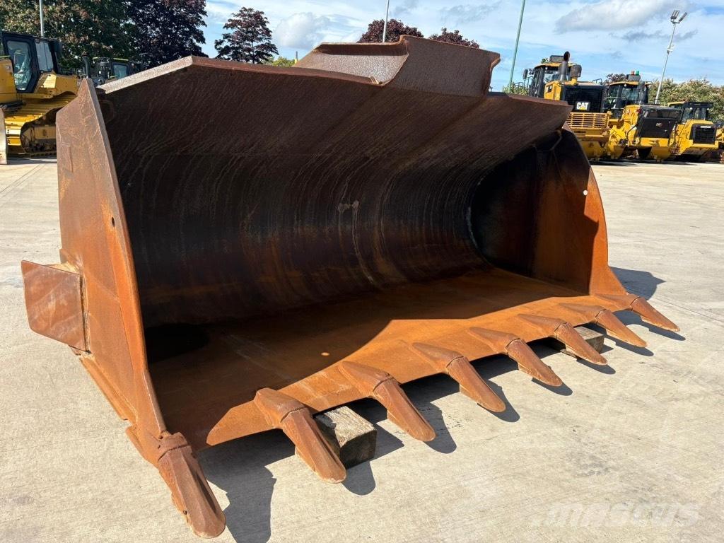 CAT 980 Bucket Skopor