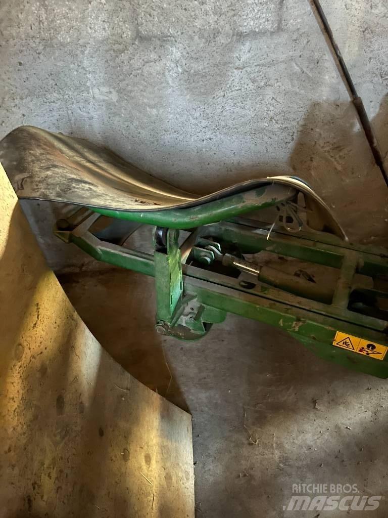 McHale 991 B Inplastare