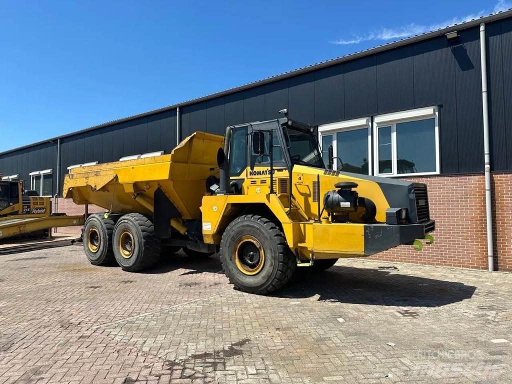 Komatsu HM300-2 Midjestyrd dumper