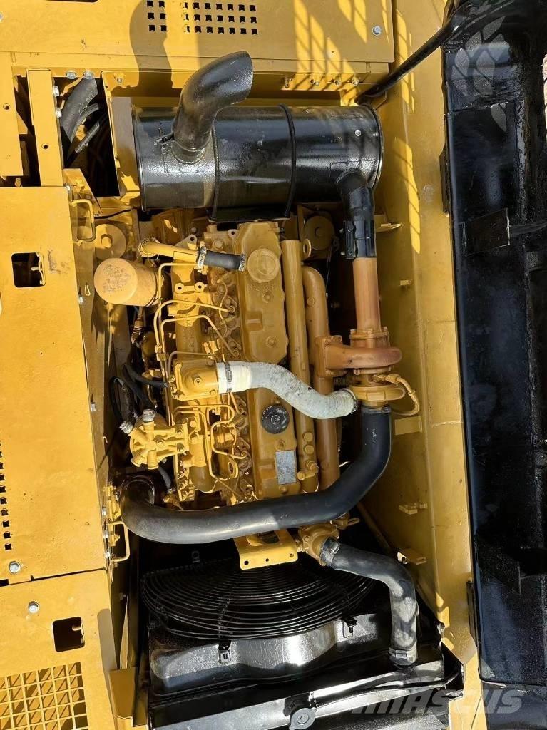 CAT 320 BL Bandgrävare