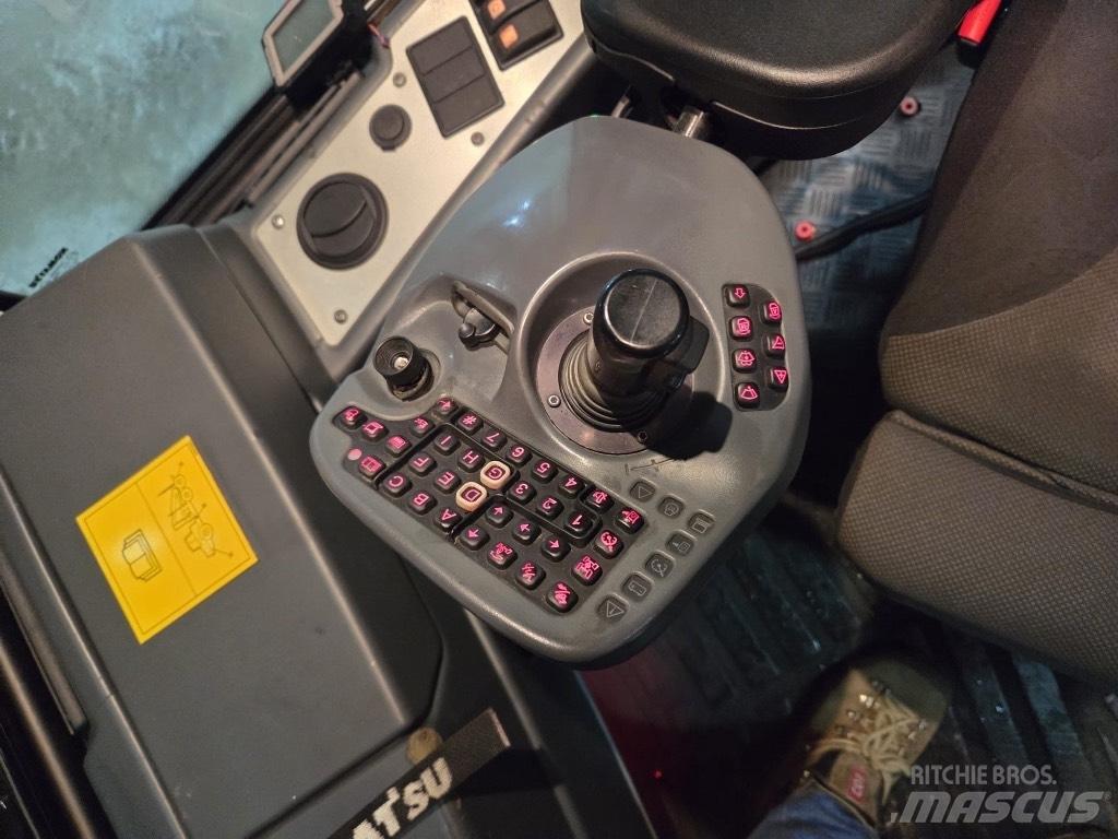 Komatsu 855.1 Skotare