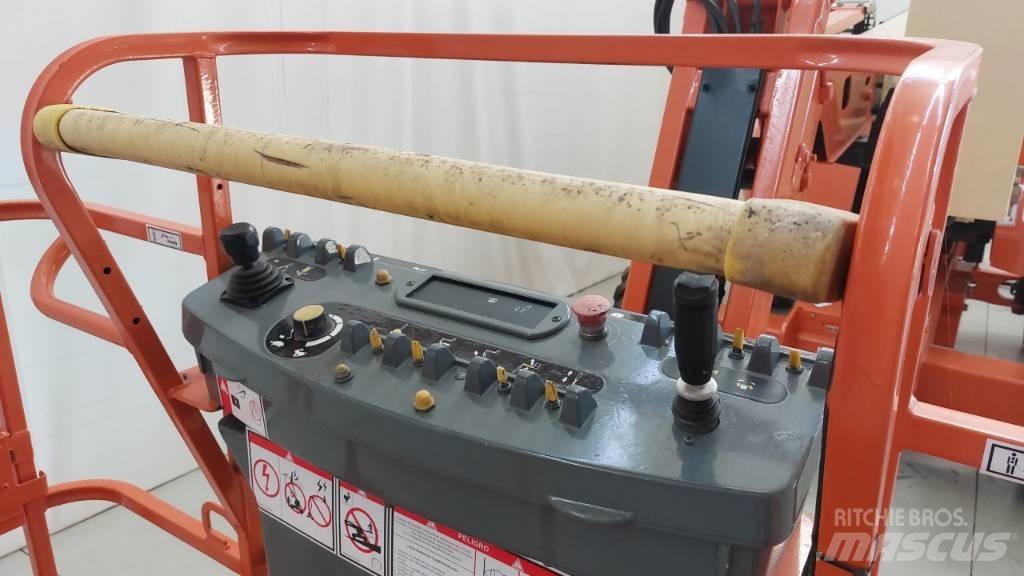 JLG 450 AJ Bomliftar