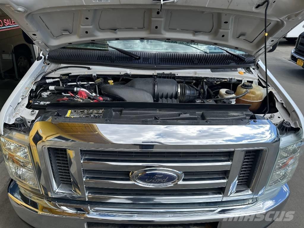Ford E 350 Flakbilar/Pickuper