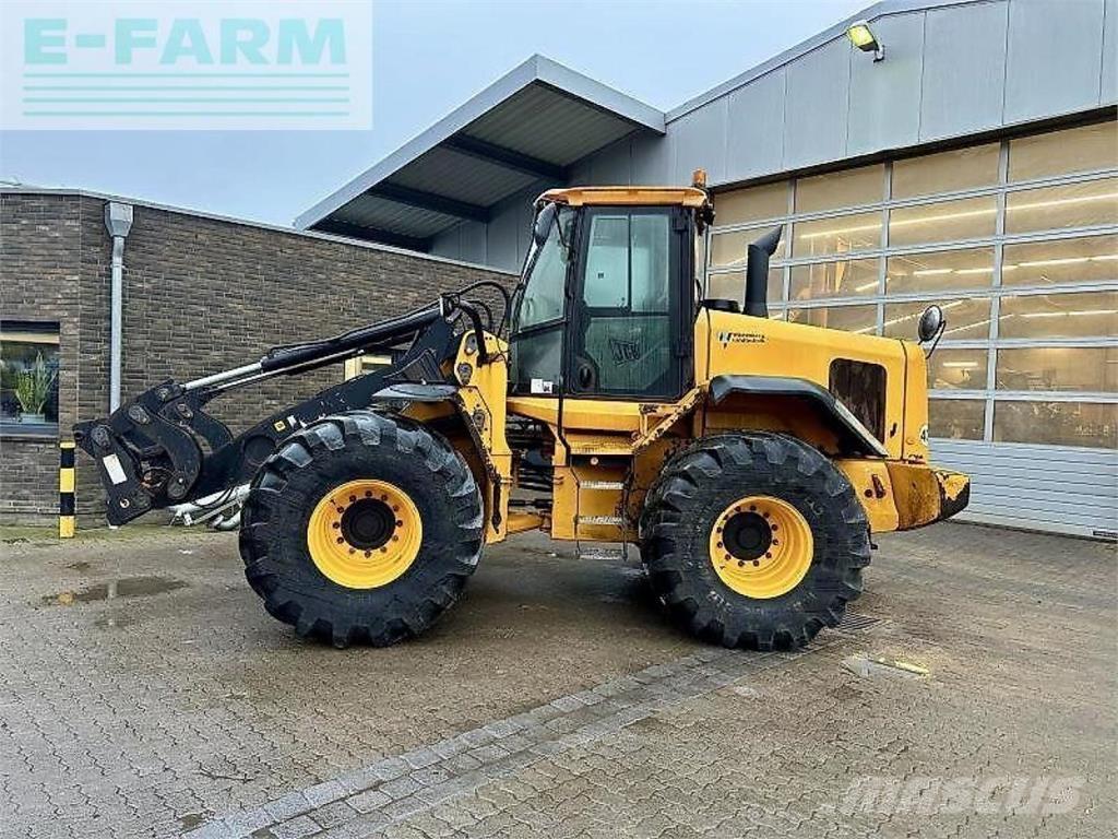 JCB 427 ht agri Minigrävare < 7t
