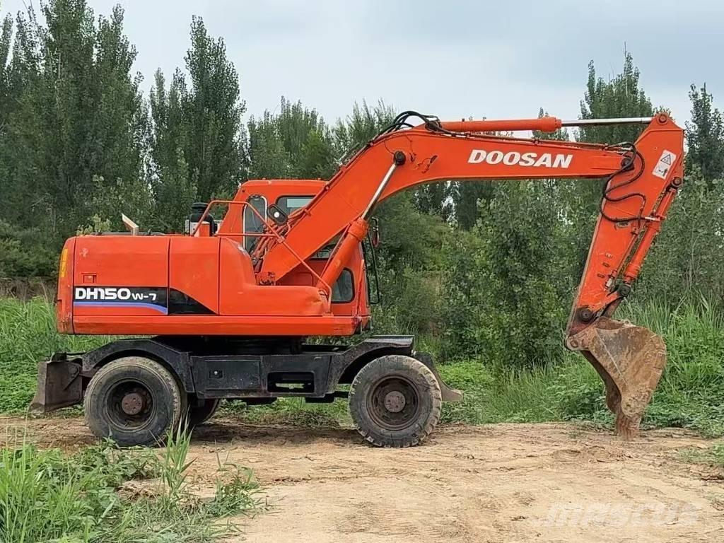 Doosan DH 150 W-7 Hjulgrävare