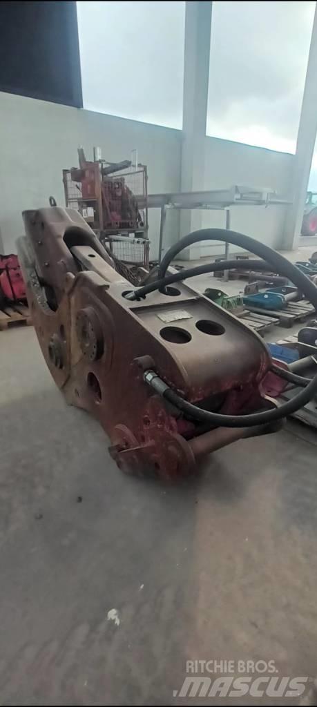 NPK G-26 J Krossar för Entreprenad