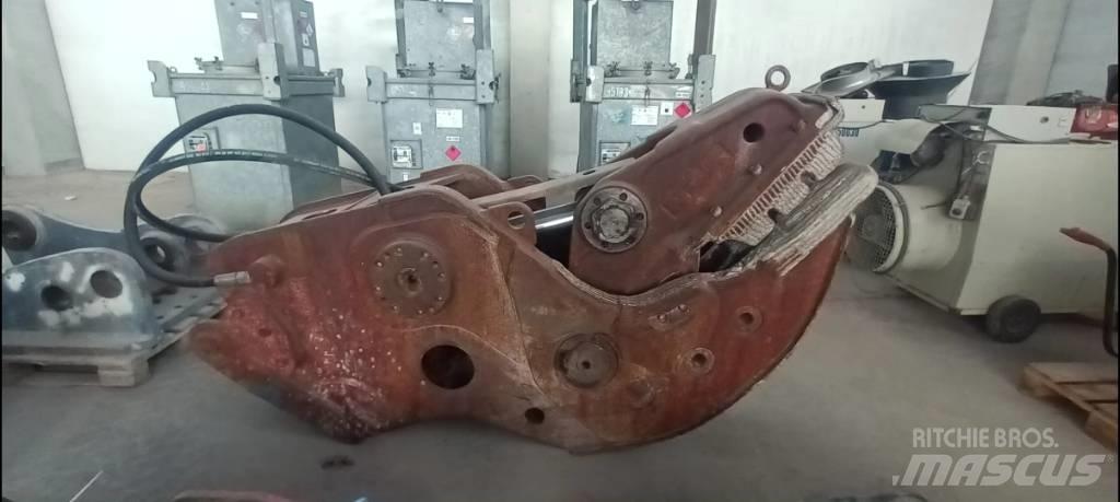 NPK G-26 J Krossar för Entreprenad