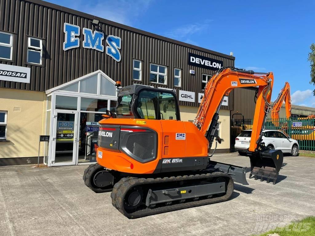 Develon DX 85 R-7 Midigrävmaskiner 7t - 12t
