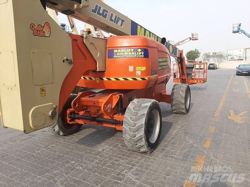 JLG 800AJ Bomliftar