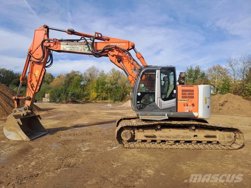Hitachi ZX225USLC-3 Bandgrävare