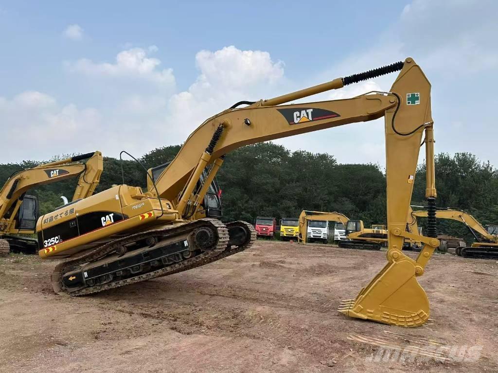 CAT 325 CL Bandgrävare