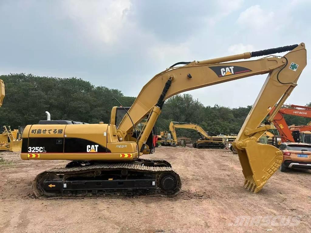 CAT 325 CL Bandgrävare