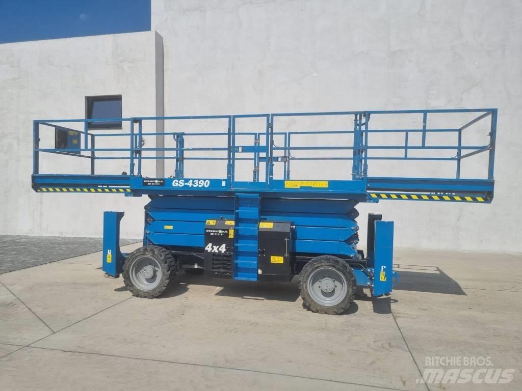 Genie GS 4390 - R304 Saxliftar
