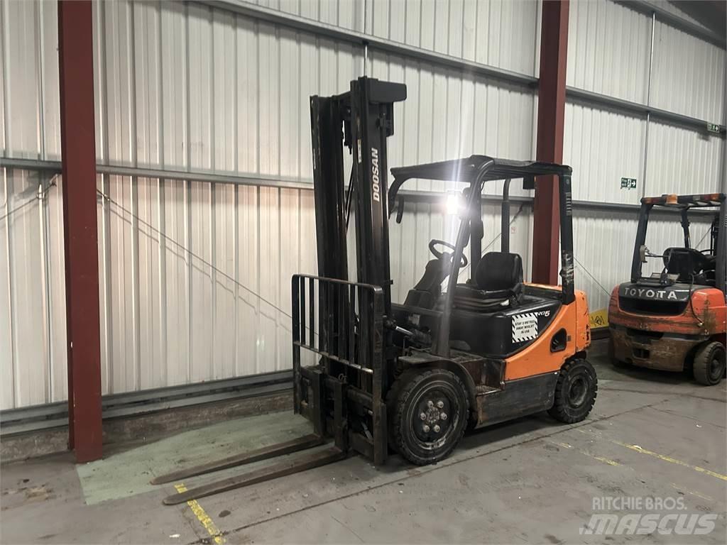 Doosan D25S-5 Dieselmotviktstruckar