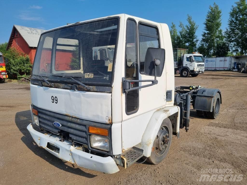 Ford CARGO 0713 Övriga bilar