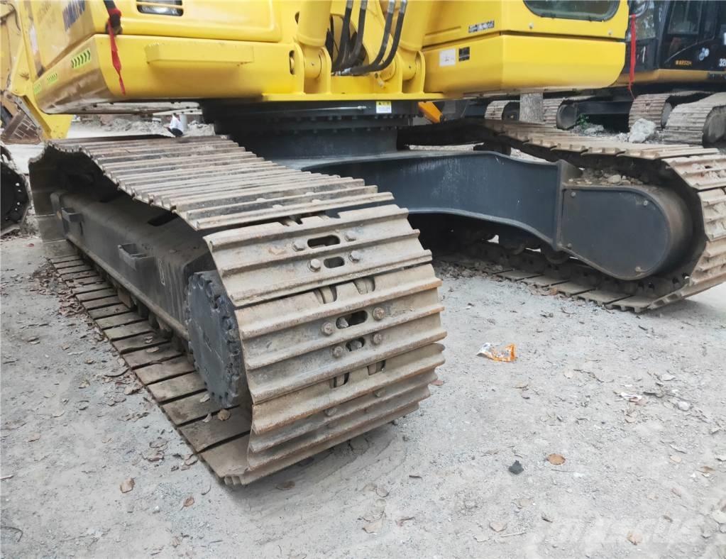 Komatsu PC200-7 Bandgrävare