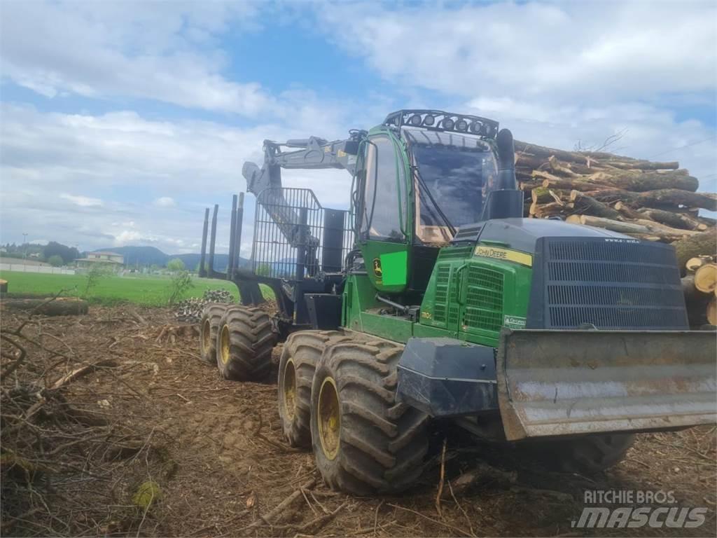 John Deere 1110 G Skotare