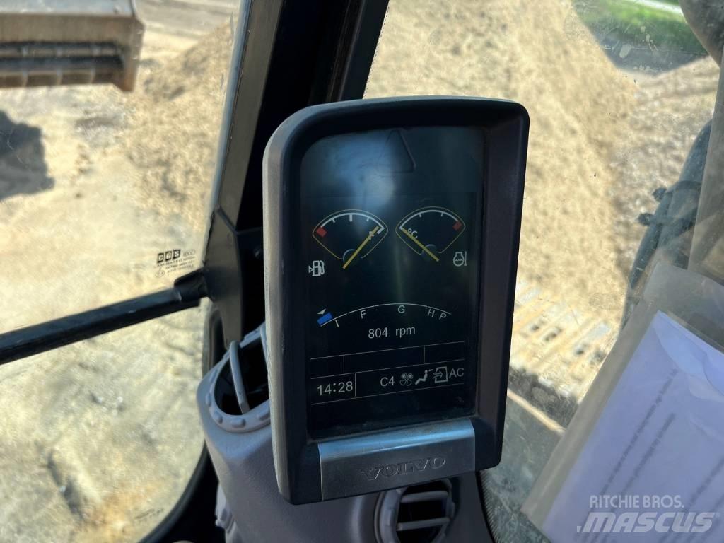 Volvo EC 300 D L Bandgrävare