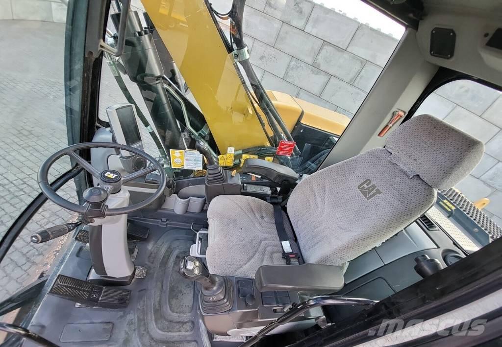 CAT M313 D Hjulgrävare