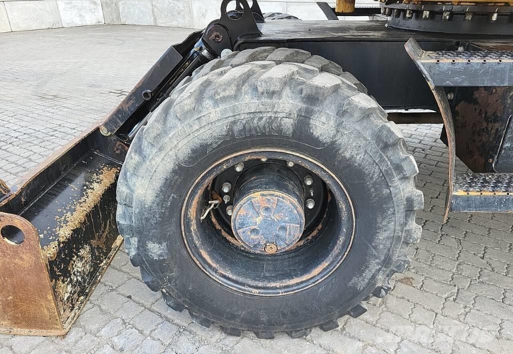 CAT M313 D Hjulgrävare