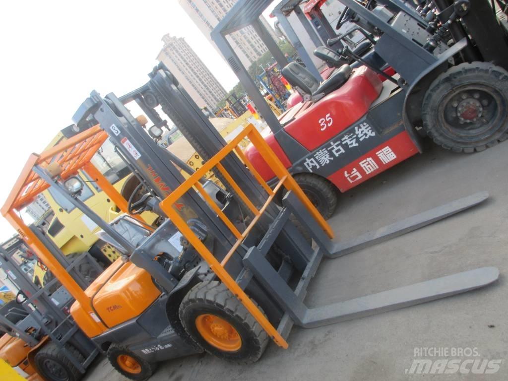 TCM FD 30 Dieselmotviktstruckar
