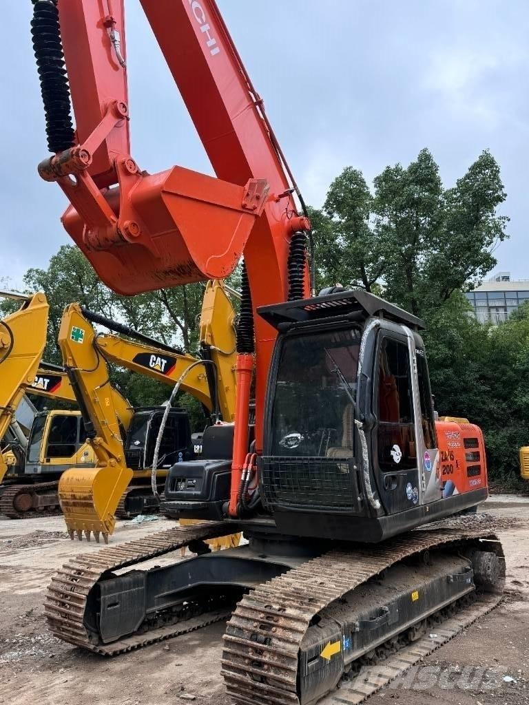 Hitachi ZX 200 Bandgrävare