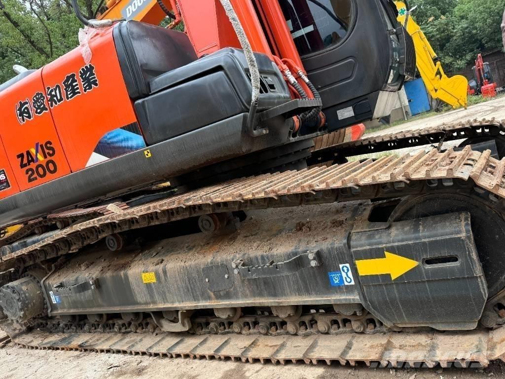 Hitachi ZX 200 Bandgrävare