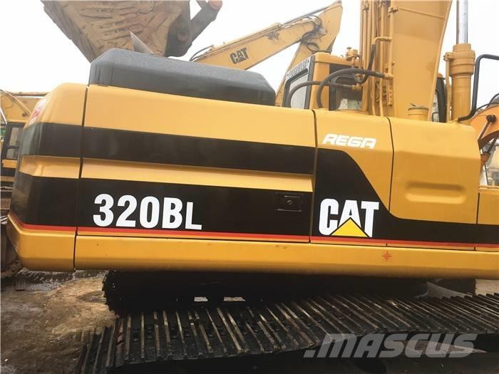 CAT 320 B L Bandgrävare