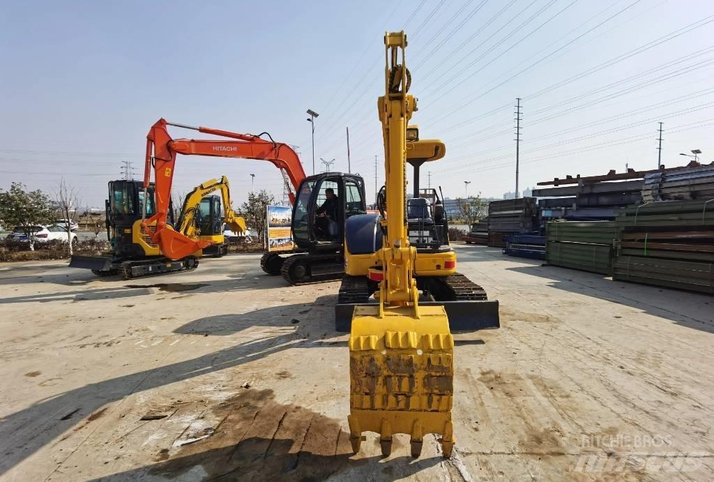 Komatsu PC 40 MR Minigrävare < 7t