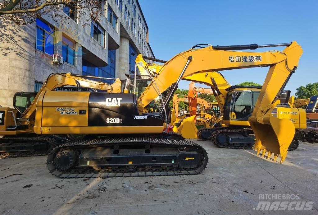 CAT 320D2 Bandgrävare