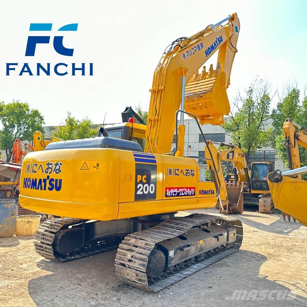 Komatsu PC 200-8 Bandgrävare