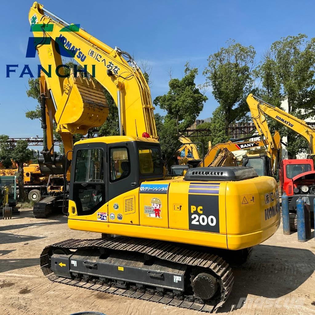 Komatsu PC 200-8 Bandgrävare