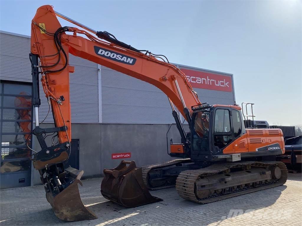 Doosan DX300LC-5 Bandgrävare