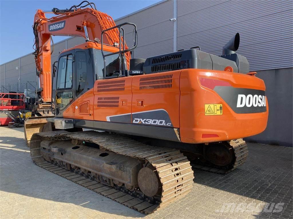 Doosan DX300LC-5 Bandgrävare