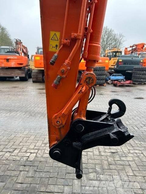 Hitachi ZX140W-5B Hjulgrävare