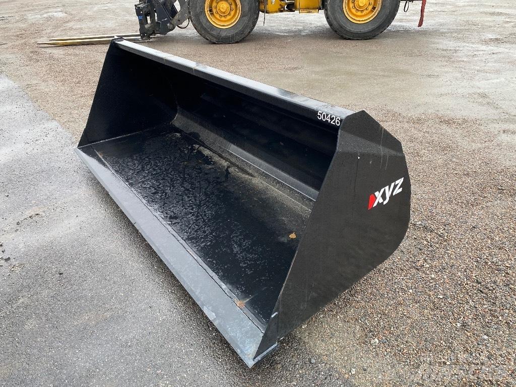 XYZ Snöskopa 260 cm Lastarredskap